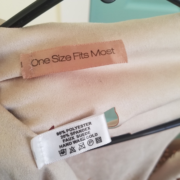 Vest - Picture 4 of 4